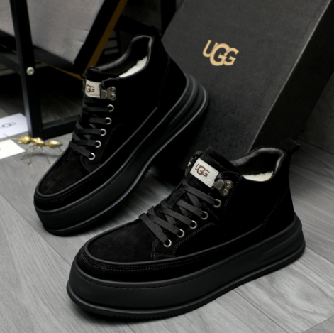 UGG Lowmel Platform Sneaker — Black
