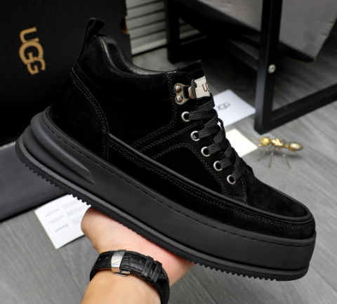 UGG Lowmel Platform Sneaker — Black