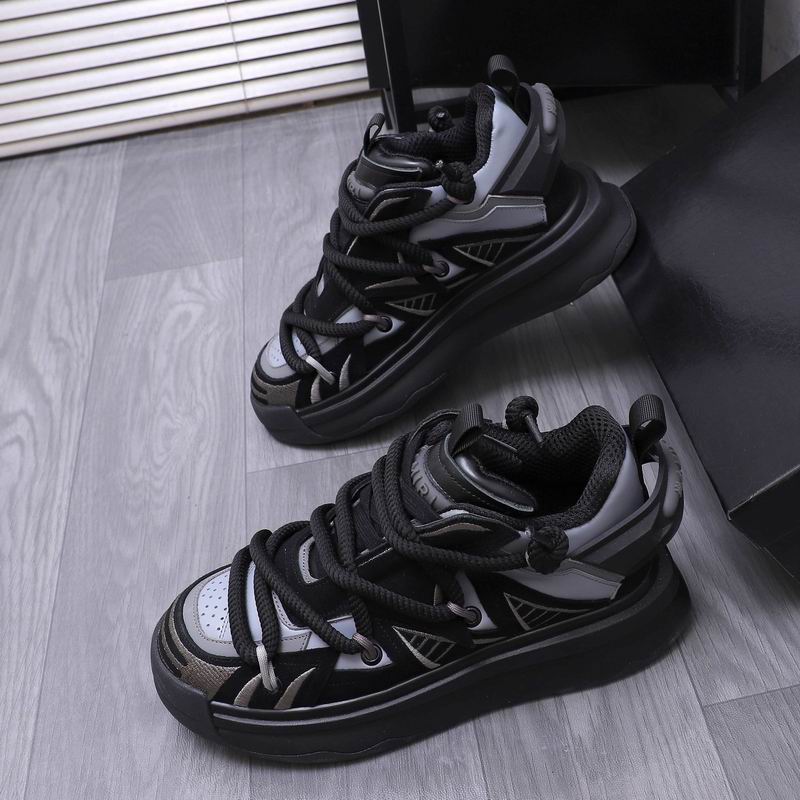 Amiri Bone Runner Sneaker — Black / White