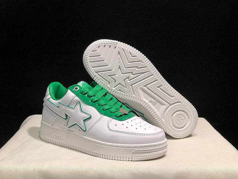 BAPE Bapesta Low in White / Kelly Green