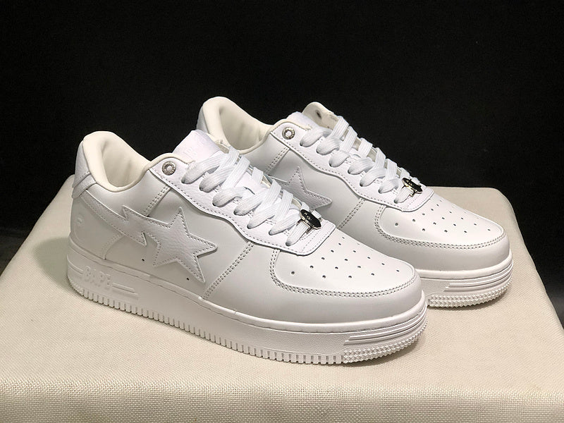 BAPE Bapesta Low —White